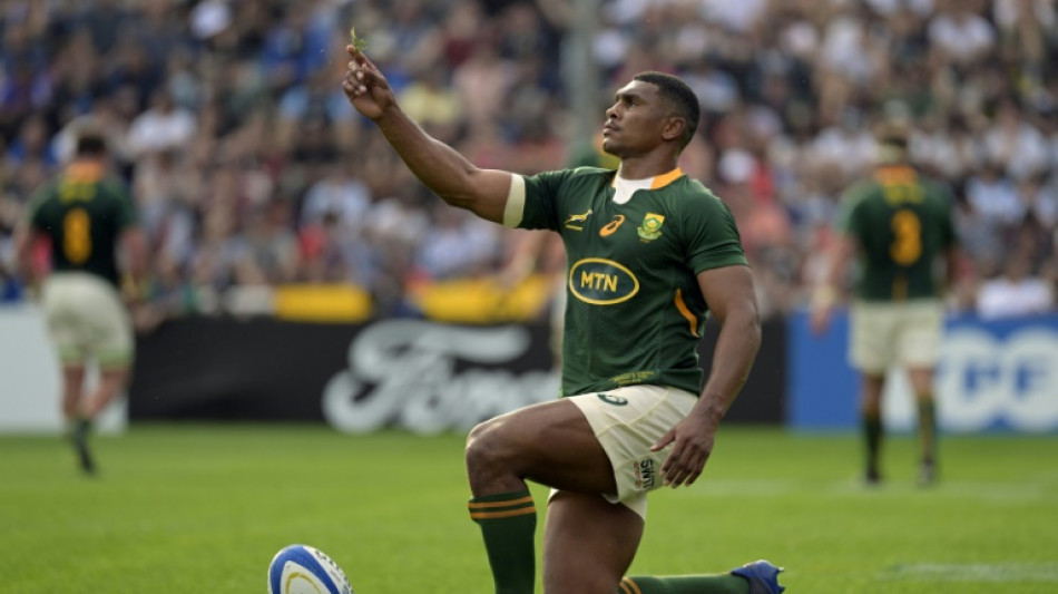 Springboks head to Europe without specialist Test fly-half