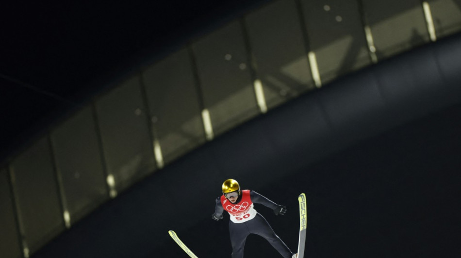 Geiger und Eisenbichler in Medaillenn&auml;he - Kobayashi vorne