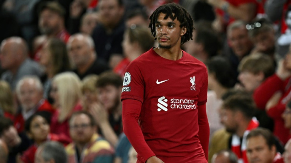 Klopp backs Alexander-Arnold after England snub
