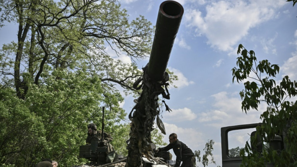 Ukraine: l'aci&eacute;rie Azovstal est tomb&eacute;e, "feu intense" sur le Donbass
