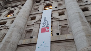 Borsa: Milano cede (-1,15%), gi&ugrave; Enel, accelerano Bper e Banco