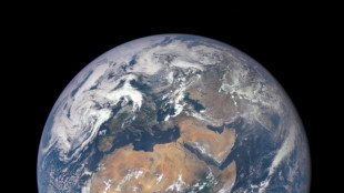 Le noyau terrestre s'est-il mis &agrave; tourner &agrave; l'envers?