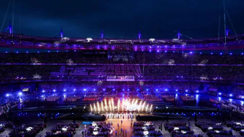 Paris se despede dos Jogos Paral&iacute;mpicos com festa eletr&ocirc;nica e desejo de inclus&atilde;o