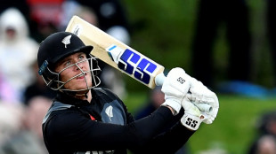 Allen powers New Zealand to T20 victory over Pakistan