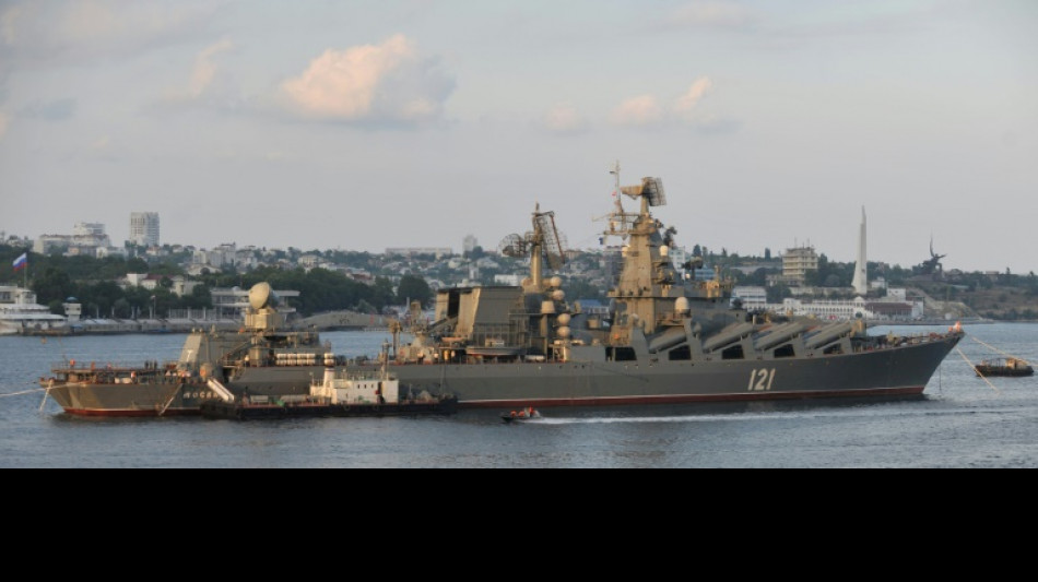 Rusia sufre duro rev&eacute;s en guerra de Ucrania por explosi&oacute;n de buque insignia en mar Negro