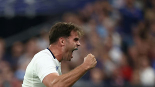 France avoid 'panic' to show Rugby World Cup credentials