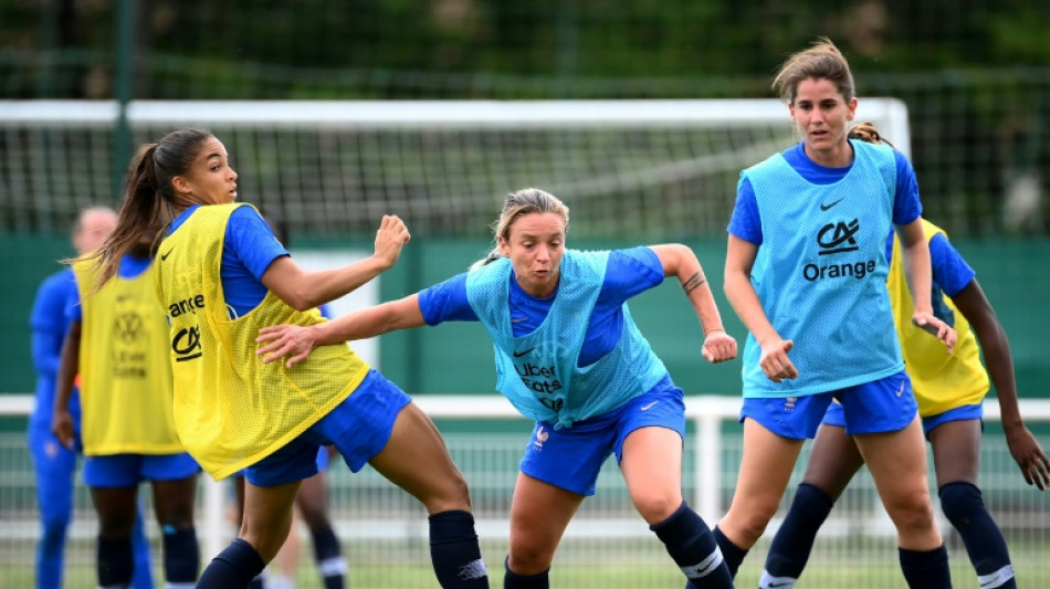 Bleues: derni&egrave;re revue d'effectif avant l'Euro, malgr&eacute; les bobos