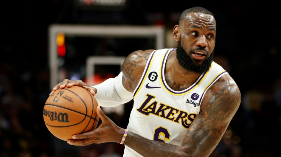 Lakers rally to stun Trail Blazers, Nets down Warriors