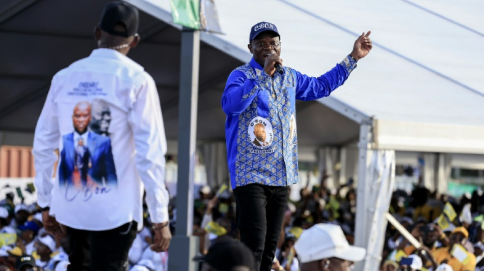 Gabão elege seu presidente após 19 meses de regime militar