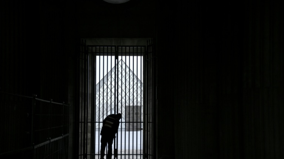 Louvre stays closed as France hunts jewel thieves