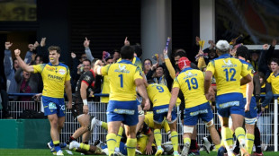'Back to his best' Raka hat-trick helps Clermont past Lyon