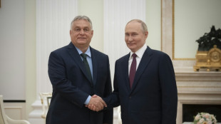 Putin reitera suas exig&ecirc;ncias para paz na Ucr&acirc;nia em reuni&atilde;o com Orban criticada pela UE