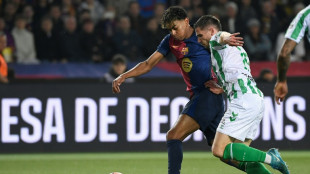 Barcelona empata ante el Betis y da una vida extra al Real Madrid