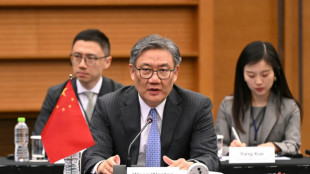 China considera negociar com EUA, mas pede retirada prévia de tarifas