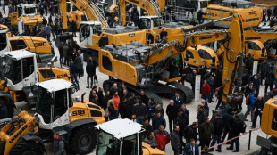 Bagger gestohlen und Bäume gefällt - Polizei in Niedersachsen ermittelt