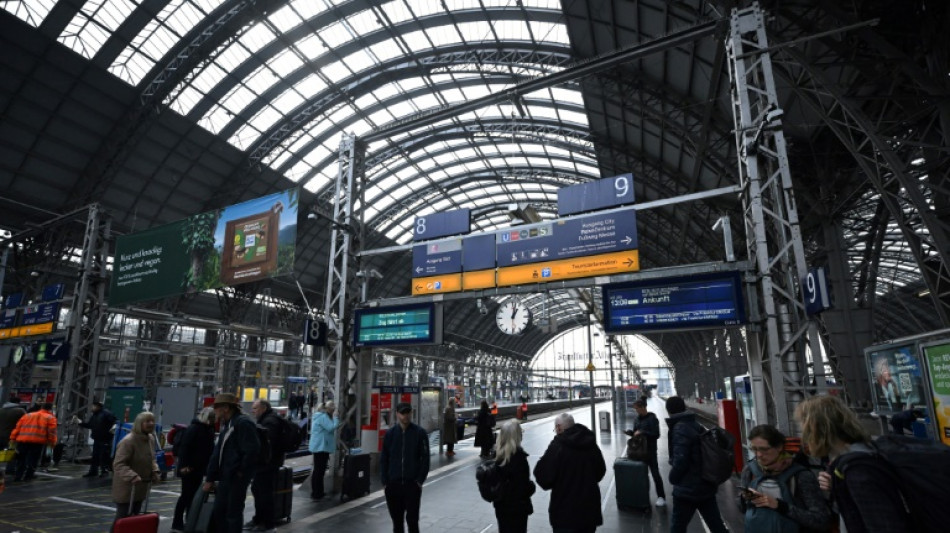 Nach der Bahn die Flugh&auml;fen: Streikwelle in Deutschland rei&szlig;t nicht ab
