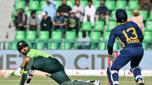 Madushanka wrecks Pakistan as Sri Lanka press for final slot