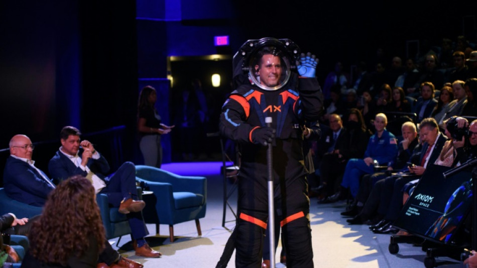 Pour la Lune, une combinaison nouvelle g&eacute;n&eacute;ration d&eacute;voil&eacute;e