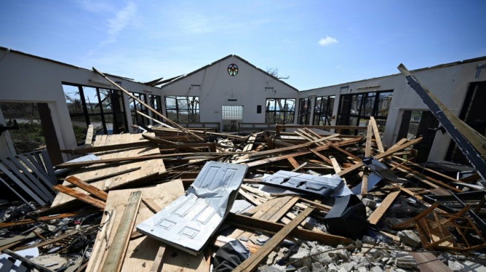 Jamaica instalar&aacute; hospitales de campa&ntilde;a tras el paso de Melissa