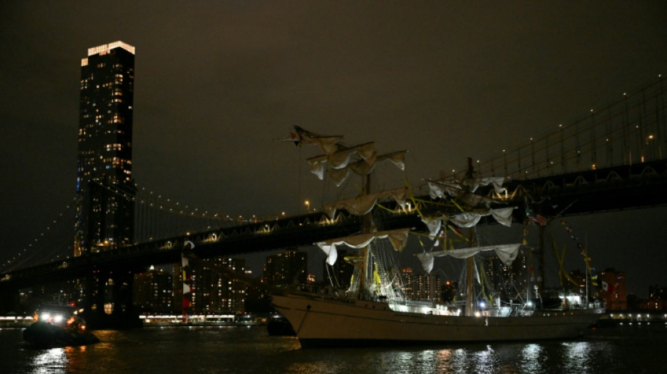 Brooklyn Bridge ship crash kills two people: NYC mayor