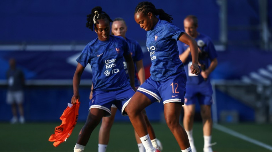 Euro-2025: les Bleues d&eacute;butent par le choc contre l'Angleterre, sans leur capitaine