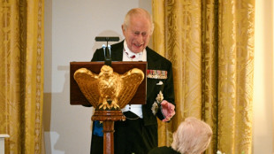 "Ustedes hablar&iacute;an franc&eacute;s": dice el rey Carlos III a Trump en la cena de Estado