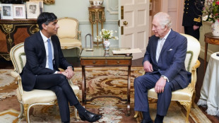 Rei Charles recebe premi&ecirc; pela primeira vez desde diagn&oacute;stico de c&acirc;ncer