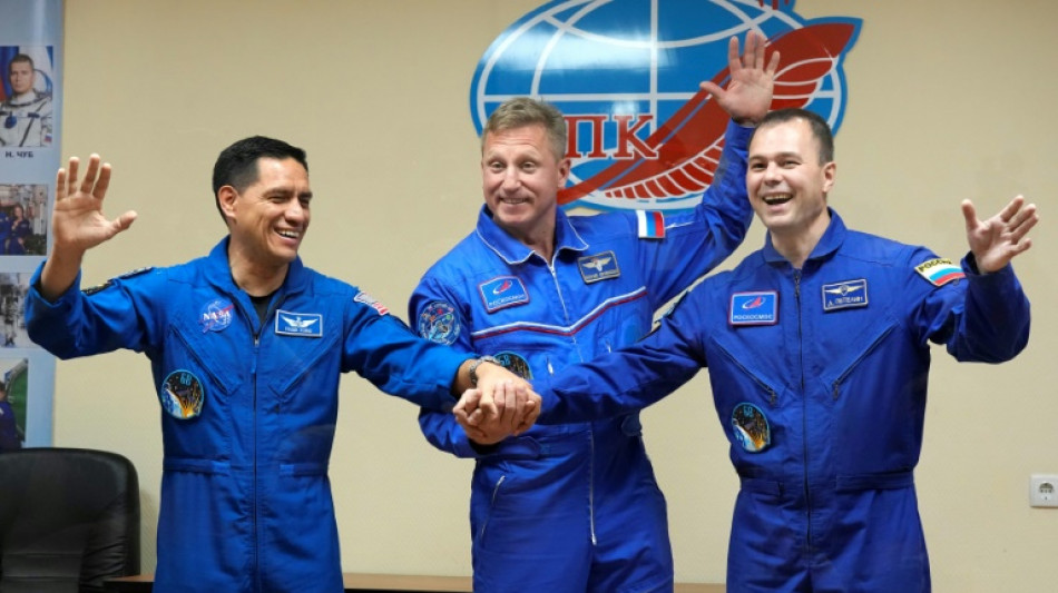 Un Am&eacute;ricain et deux Russes d&eacute;collent vers l'ISS en pleine offensive en Ukraine