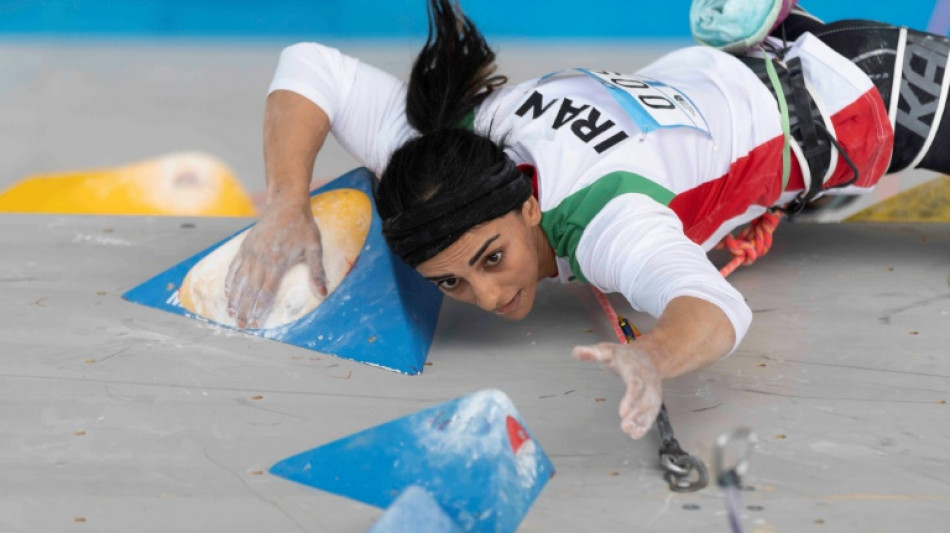 Una escaladora iran&iacute; que desafi&oacute; la obligaci&oacute;n de llevar velo abandon&oacute; su pa&iacute;s