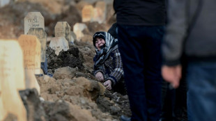 Mettre un nom sur les morts et les tombes, apr&egrave;s le s&eacute;isme en Turquie