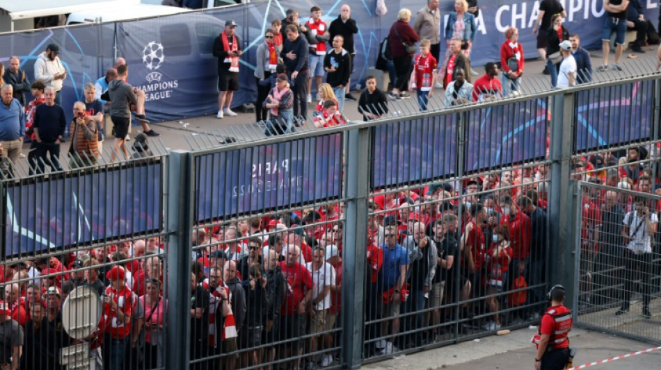 Incidents du Stade de France: un rapport ind&eacute;pendant fustige l'UEFA et les autorit&eacute;s