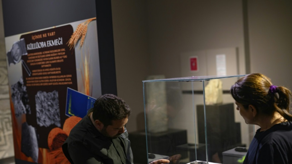 Turquia descobre e reproduz pão de 5.000 anos