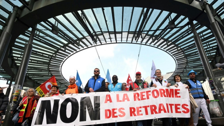 Un 1er mai "unitaire" et "combatif" contre la r&eacute;forme des retraites, tensions dans plusieurs villes