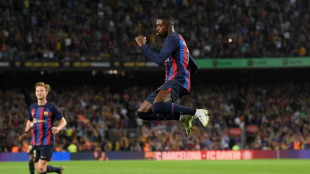 Silky Barcelona destroy returning Valverde's Athletic