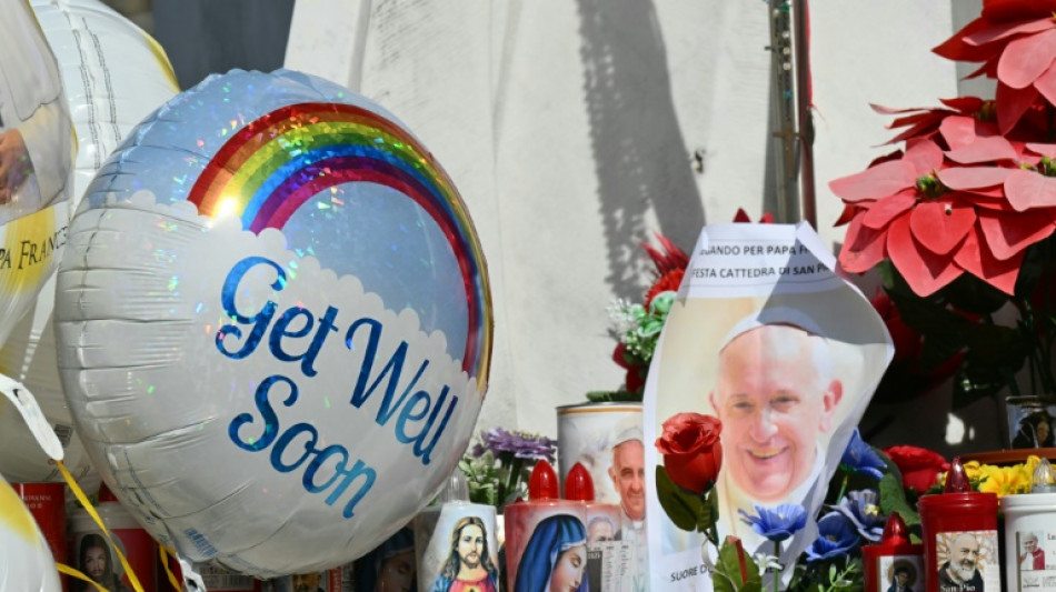 Papa Francisco apresenta melhora, mas segue em 'estado cr&iacute;tico'