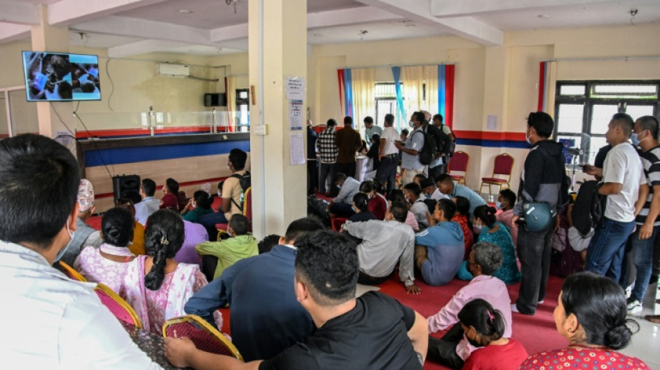 N&eacute;pal: &agrave; Bharatpur, la douloureuse et improbable identification des victimes des crues