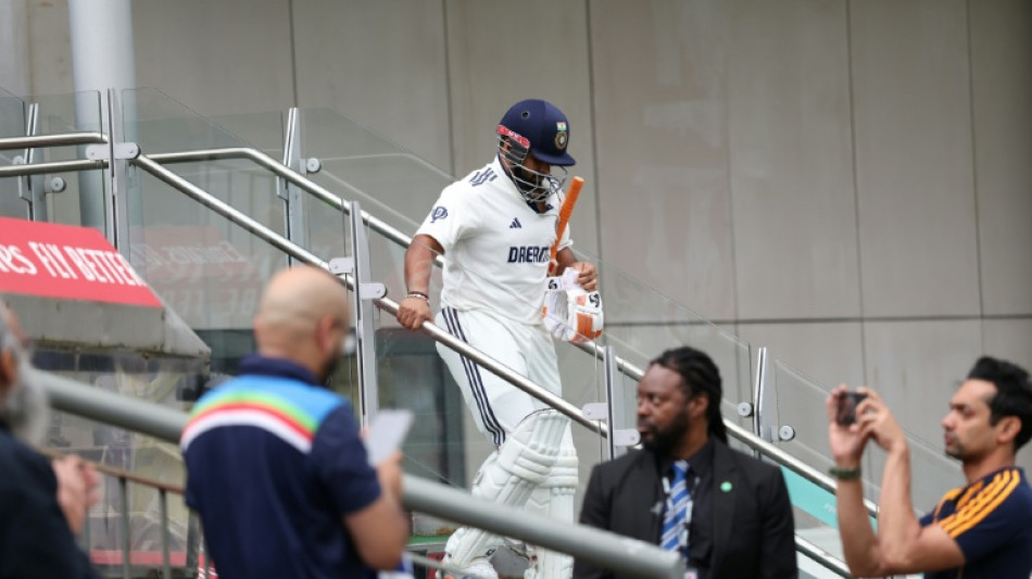 Injured Pant bats on as India move on to 321-6 in fourth Test