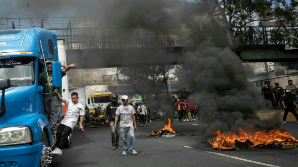 Guatemala: manifestations contre l'assurance obligatoire des v&eacute;hicules motoris&eacute;s