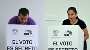 Equador inicia contagem de votos do segundo turno presidencial