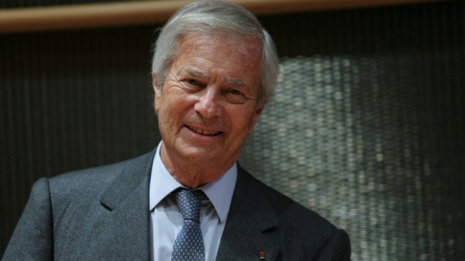 Franz&ouml;sischer Milliard&auml;r Bollor&eacute; gibt sich &uuml;berrascht &uuml;ber "Get&ouml;se" bei Grasset-Verlag