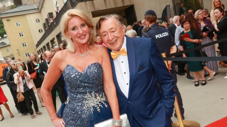 Richard Lugner l&auml;sst seine Tochter G&auml;ste f&uuml;r den Wiener Opernball aussuchen 