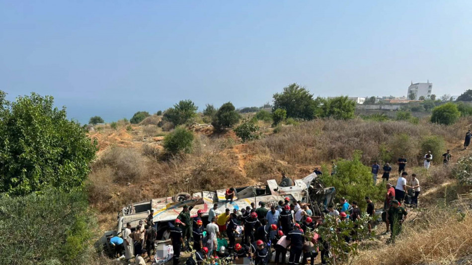 Autobus finisce in una scarpata in Algeria, almeno 25 morti e 44 feriti