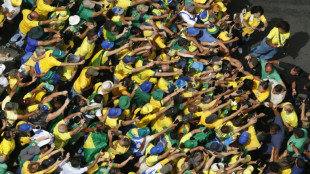 Bolsonaro weist vor zehntausenden Anhängern Putschvorwürfe zurück