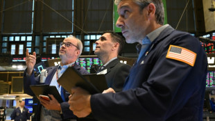 Wall Street termine en ordre dispers&eacute;, le march&eacute; r&eacute;siste, malgr&eacute; le choc bancaire