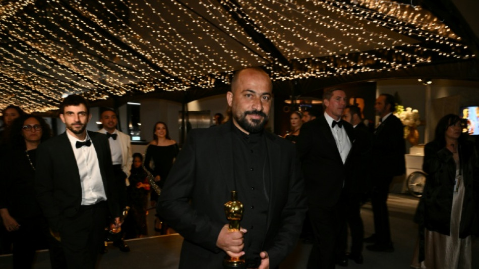 Israel liberta cineasta palestino vencedor do Oscar