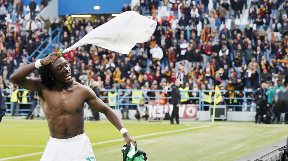 Calcio: per Kone' lesione primo grado, per Dybala affaticamento
