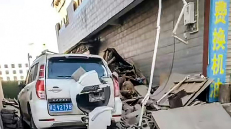 Terremoto intenso no Tibete chin&ecirc;s deixa cerca de 100 mortos