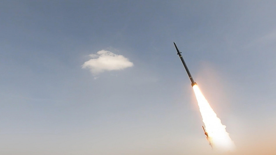 Nuovo attacco Houthi in zona yemenita al Makha, sul Mar Rosso, 6 morti