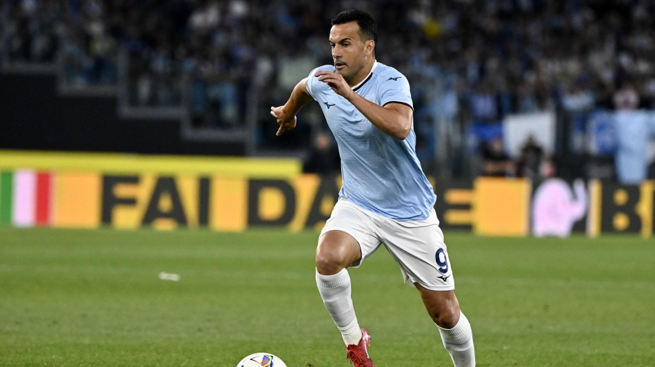 Pedro annuncia addio alla Lazio, &egrave; l'ultima stagione