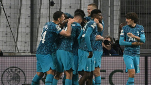 Lloris hails battling Spurs as Conte's side reach Champions League last 16